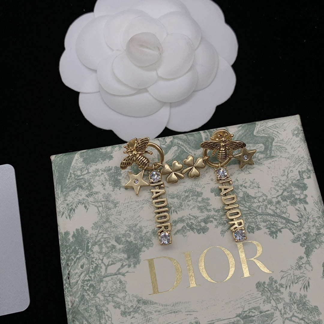 1YD457EDE Stylish Earrings