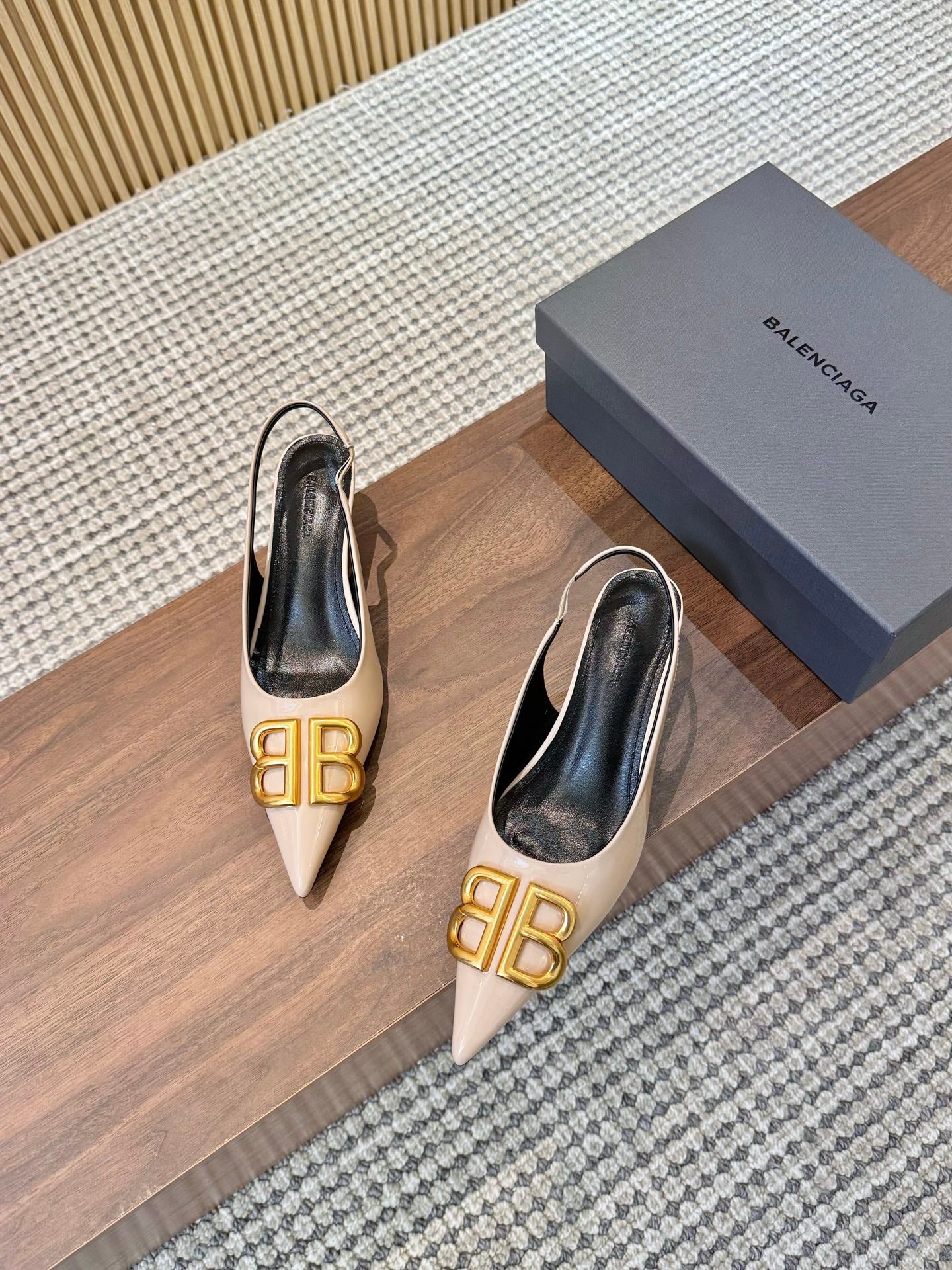 255QJ45ZDE Stylish leather High heels