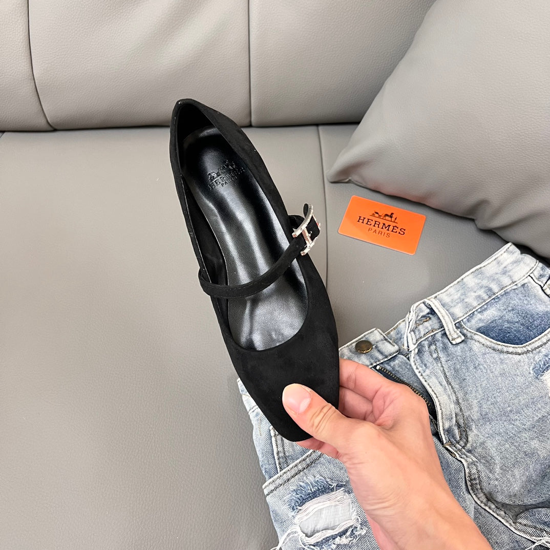 1JE1ZDE Stylish leather boots