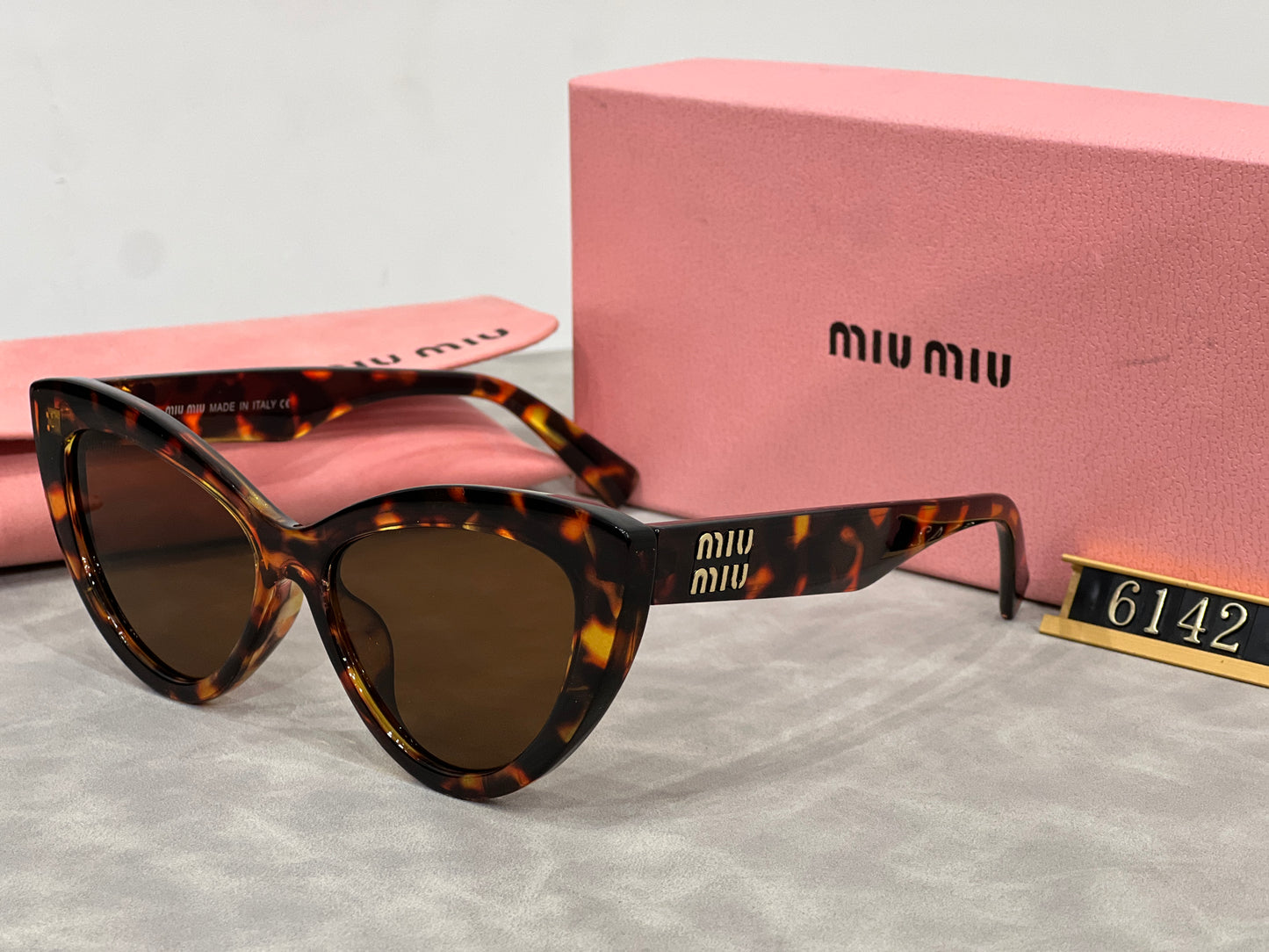 385RA28TDE Stylish Sunglasses
