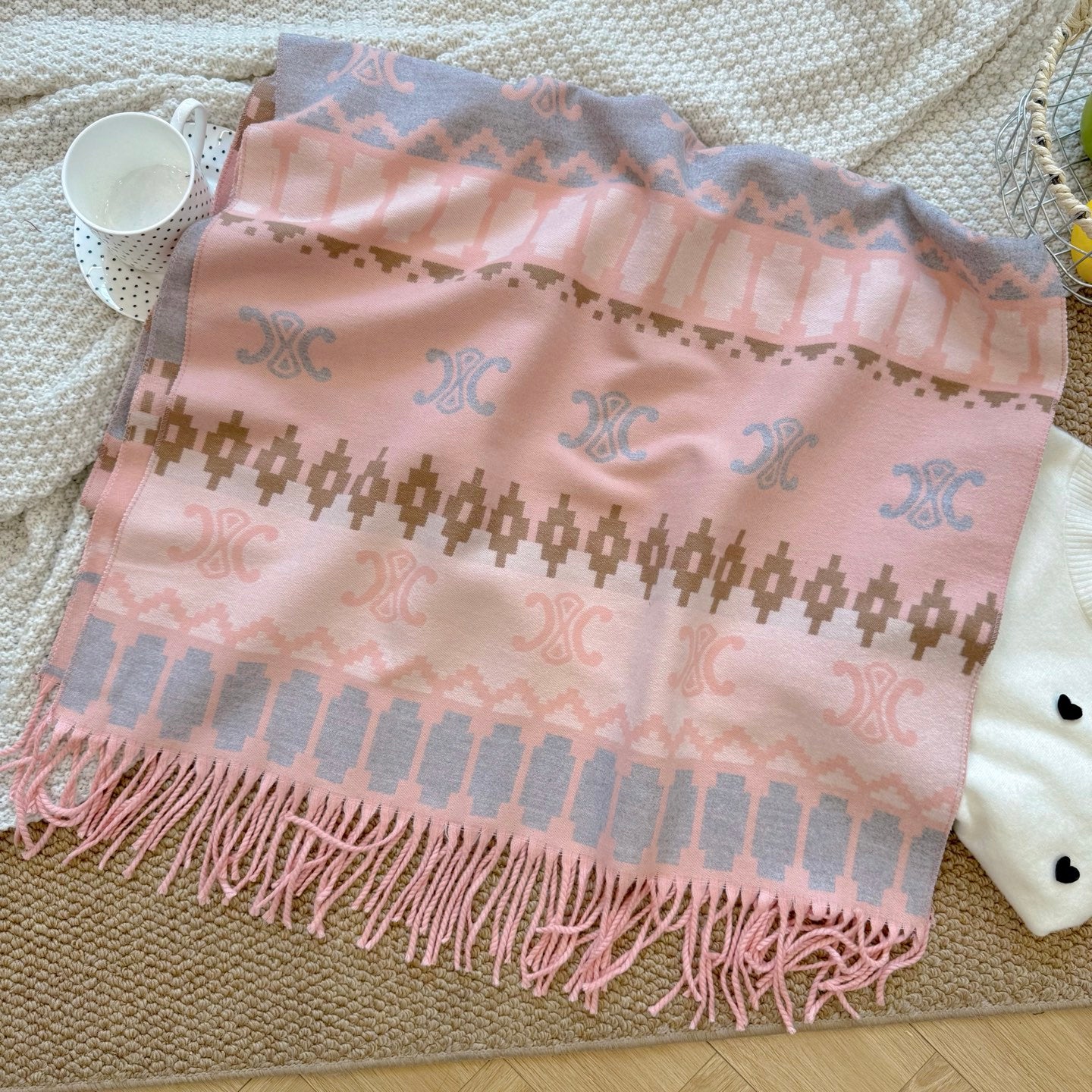 185ZN61WDE Stylish Winter Scarves