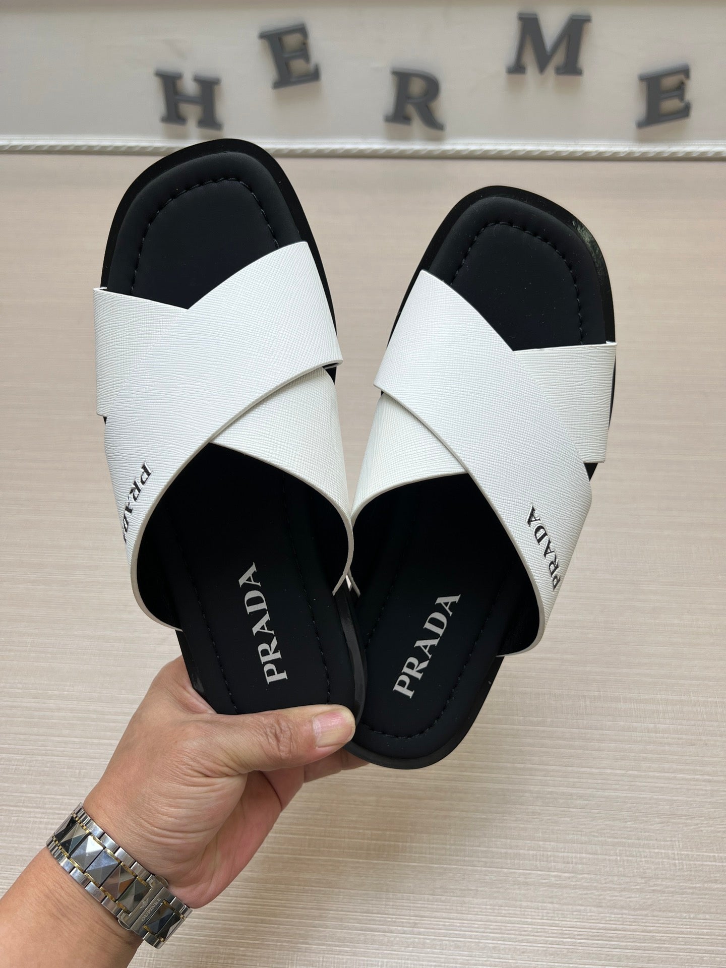 54PD73ZDE Stylish slippers