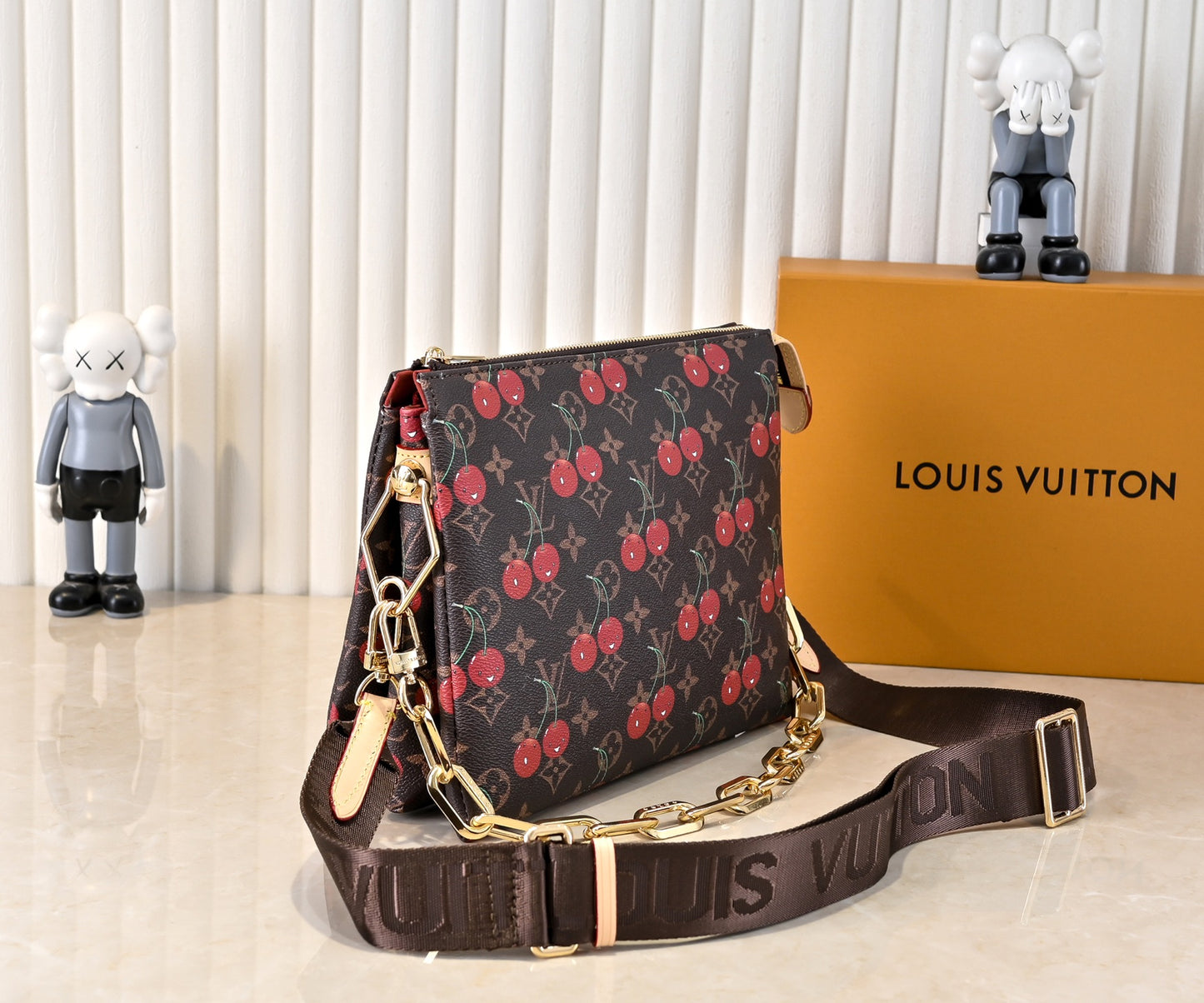 15RE29BDE Stylish bag