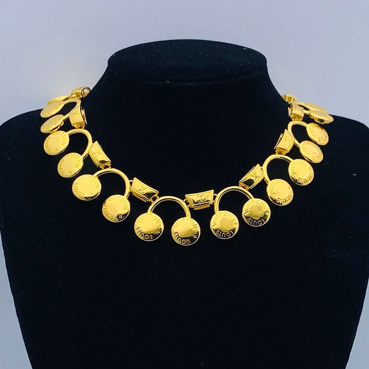 14E970XDE Stylish Necklaces