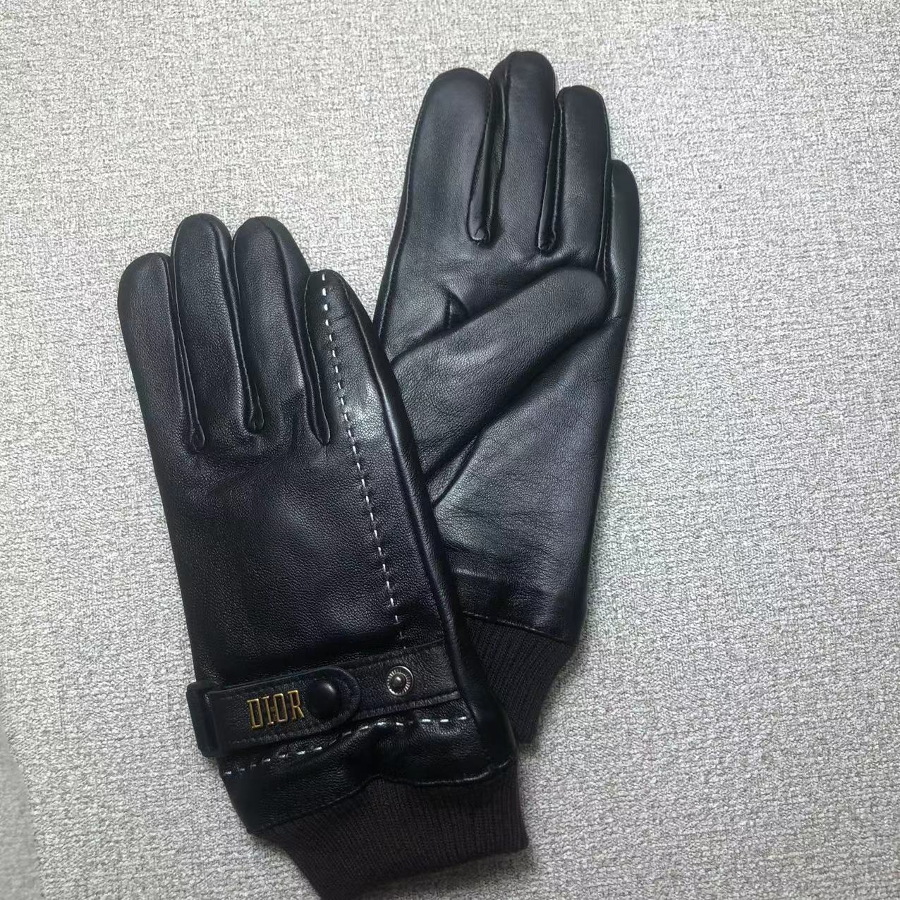 24D82SDE Stylish gloves
