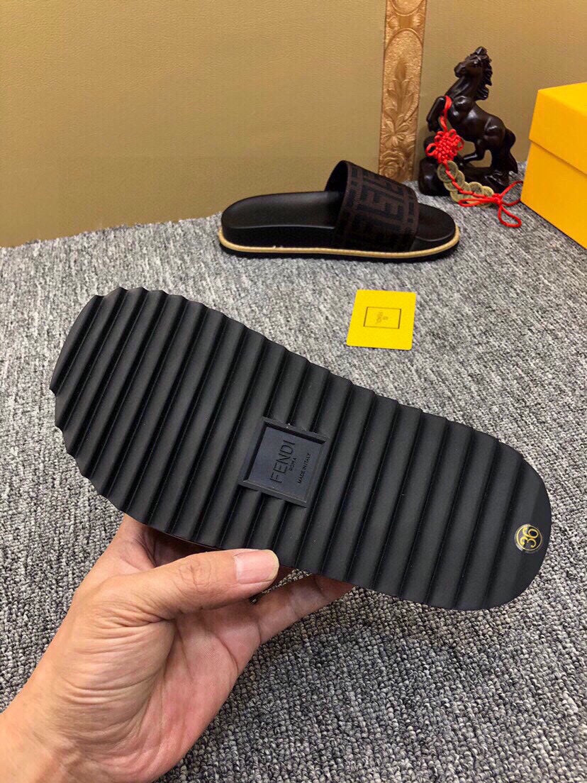 5XF102ZDE Stylish Slippers