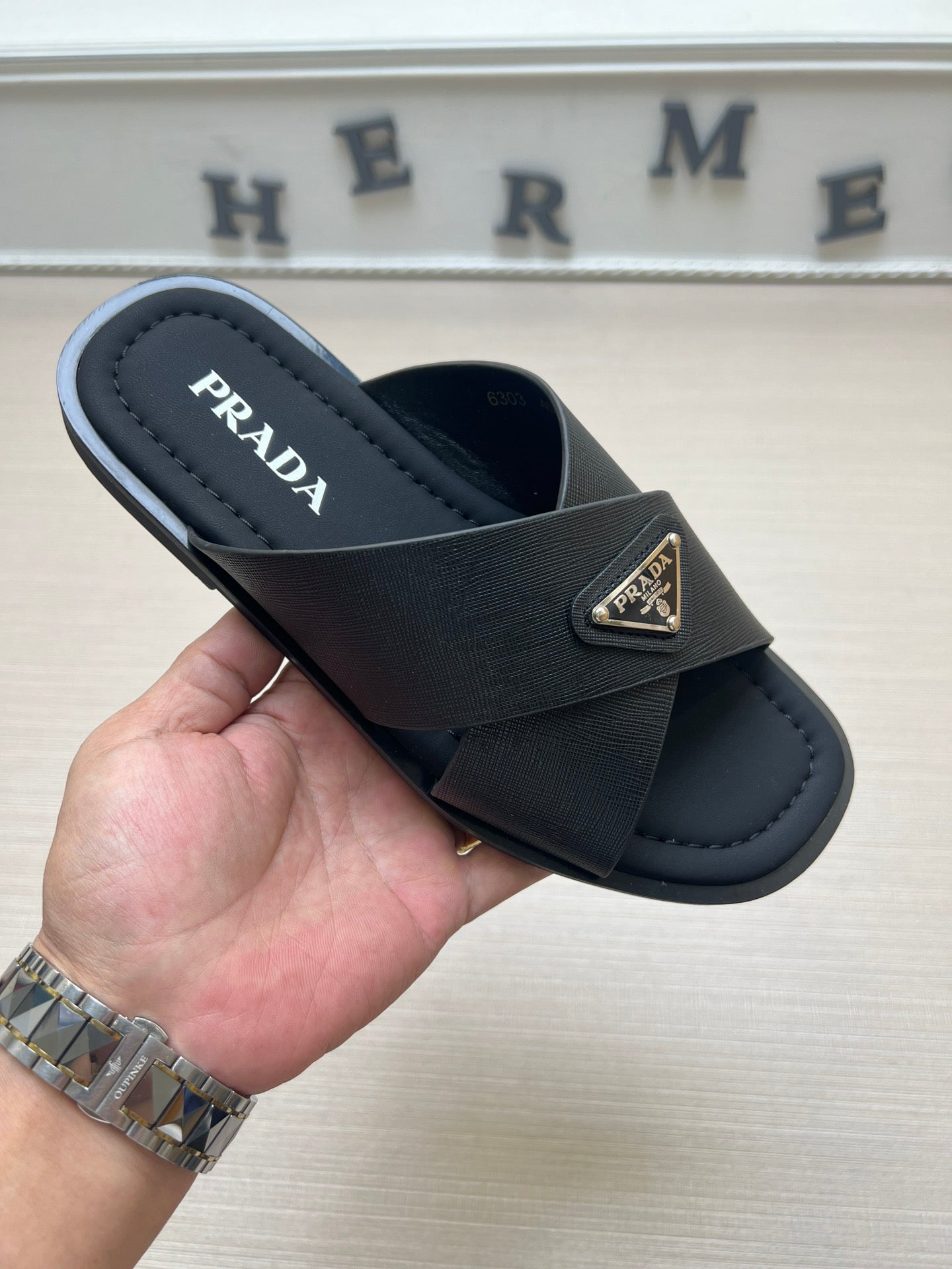 54PD71ZDE Stylish slippers