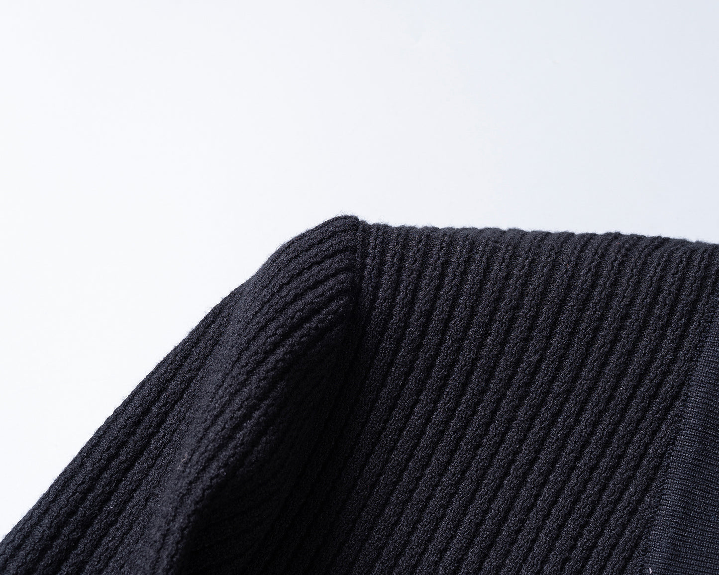 185ZE127UDE Stylish Sweaters