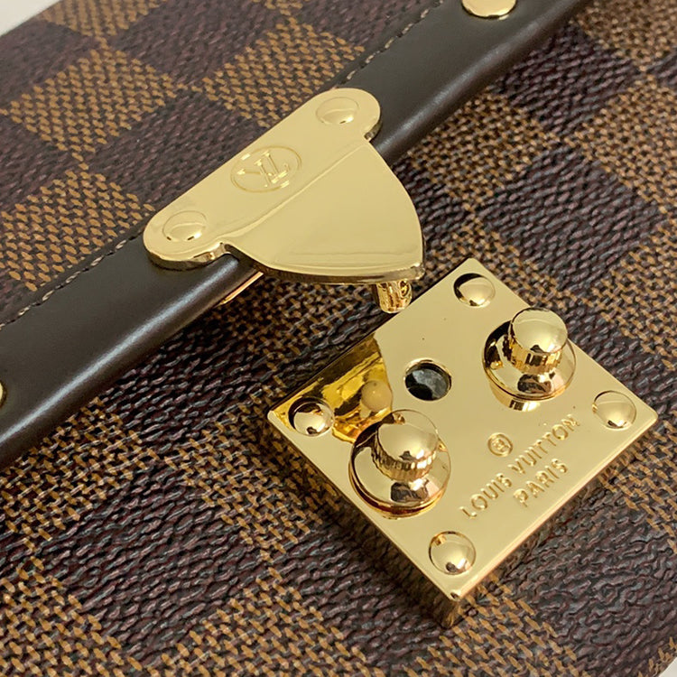 AE10BDE Stylish leather wallets