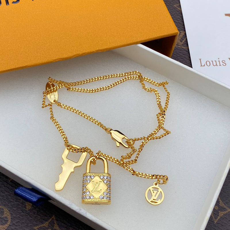 3E655XDE Stylish Necklaces