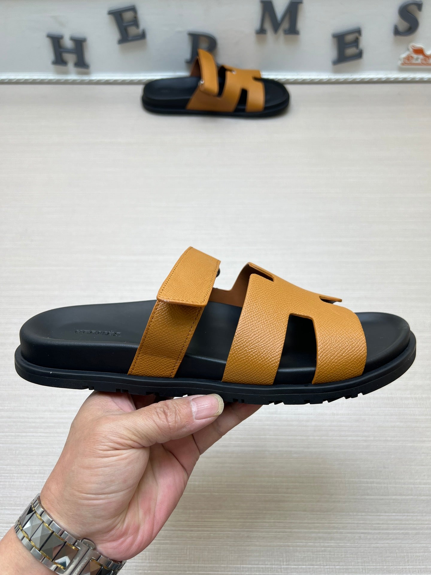 54H1ZDE Stylish slippers