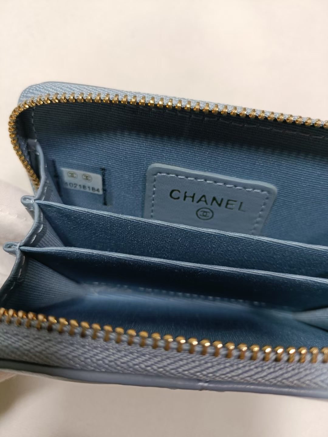 1XC103BDE Stylish leather wallets