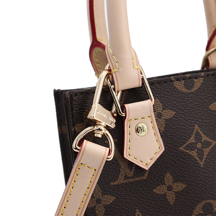 1E46BDE Stylish leather bag