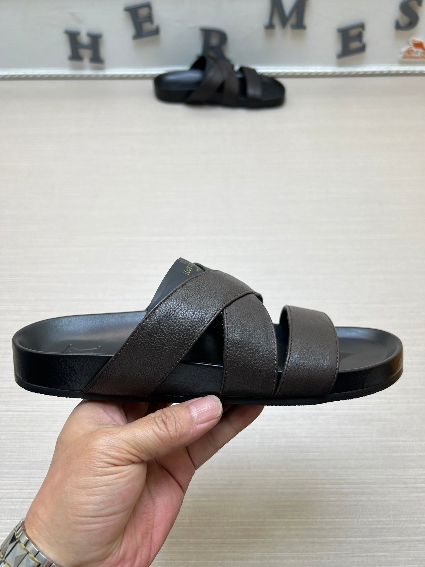54E89ZDE Stylish slippers