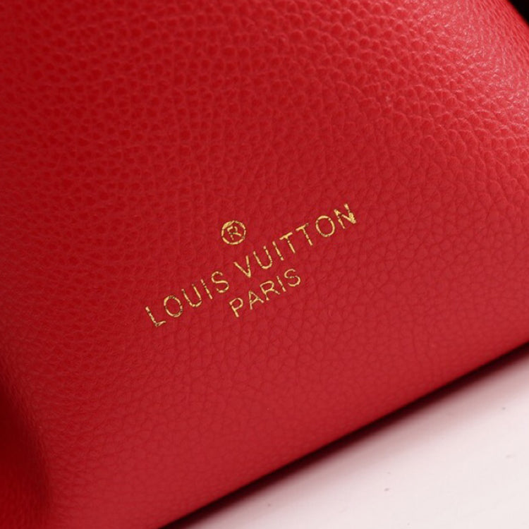 2E03BDE Stylish leather bag