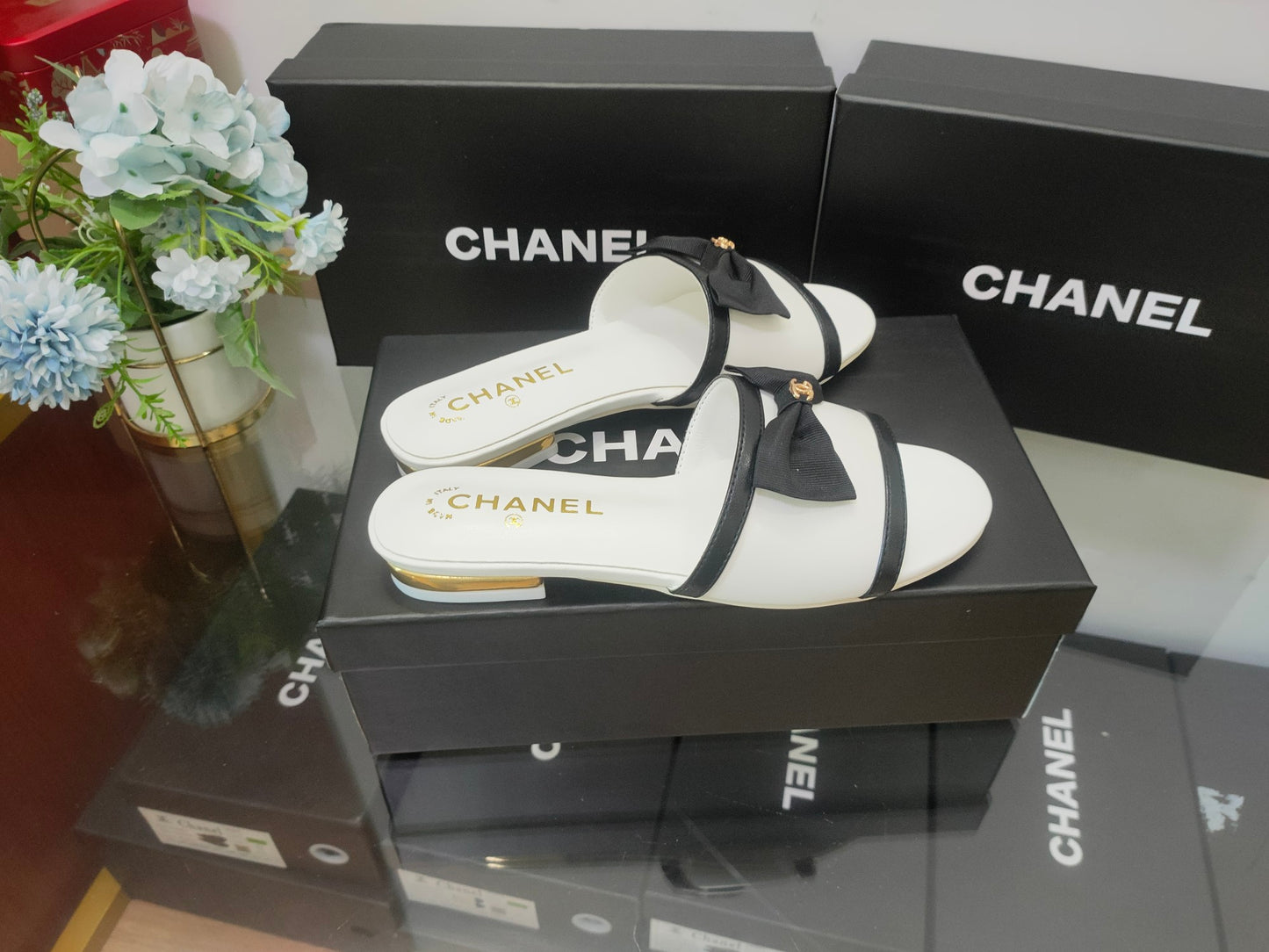 14C31ZDE Stylish slippers