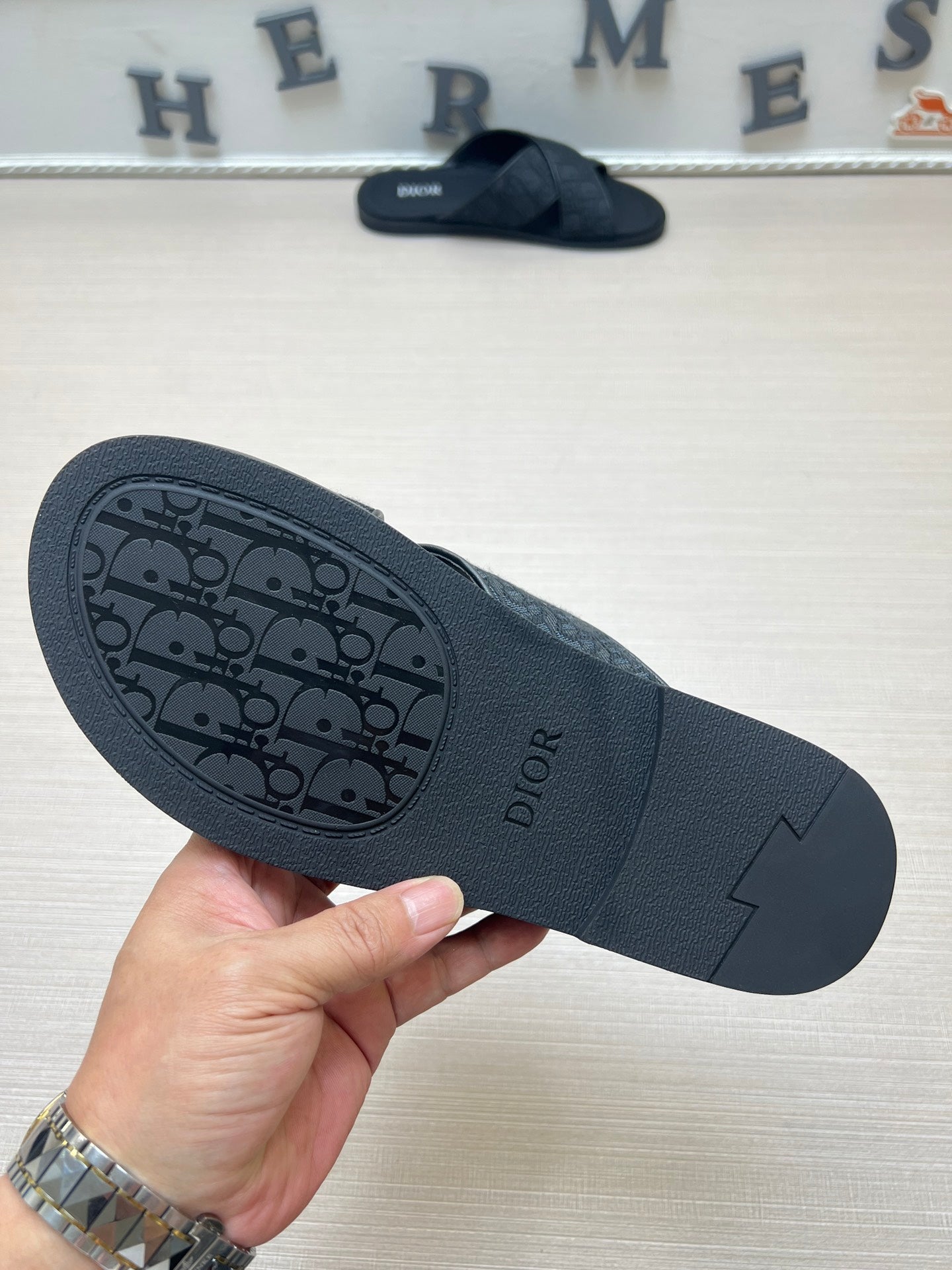 54D79ZDE Stylish slippers
