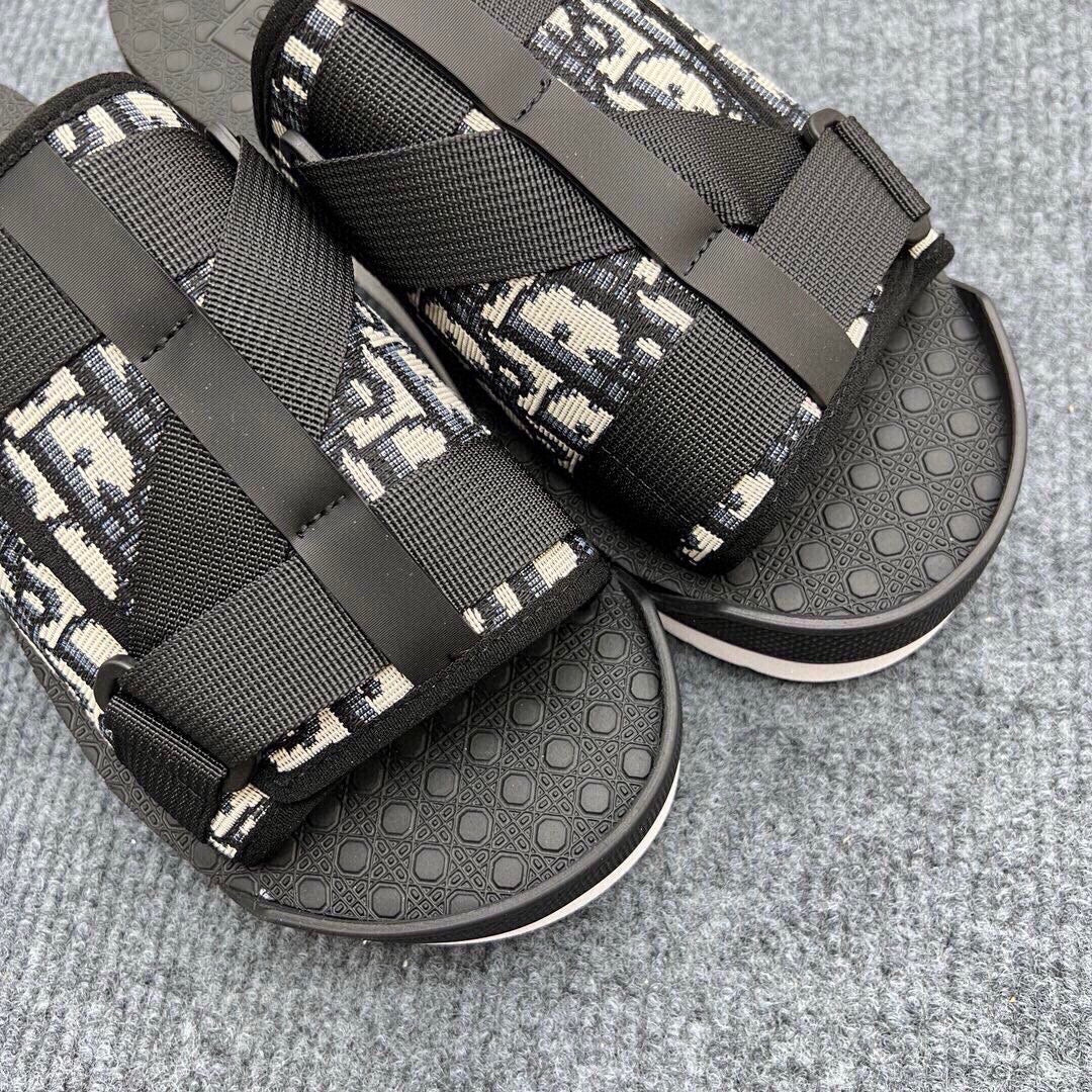 535ZD305ZDE Stylish Slippers
