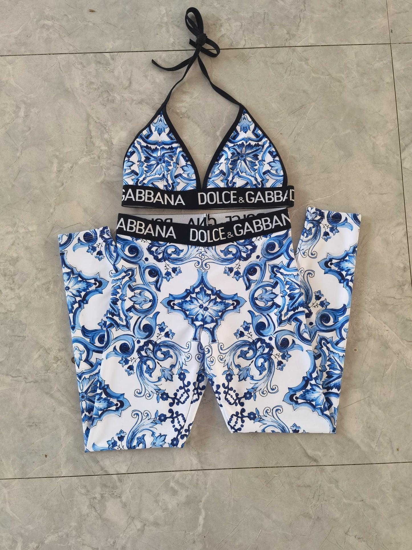 14A32YDE Stylish Long sleeve swimsuit