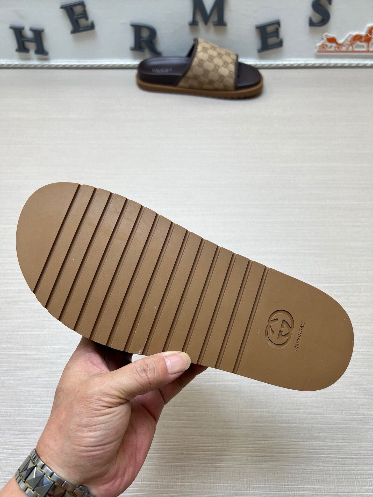 5LB231ZDE Stylish Slippers