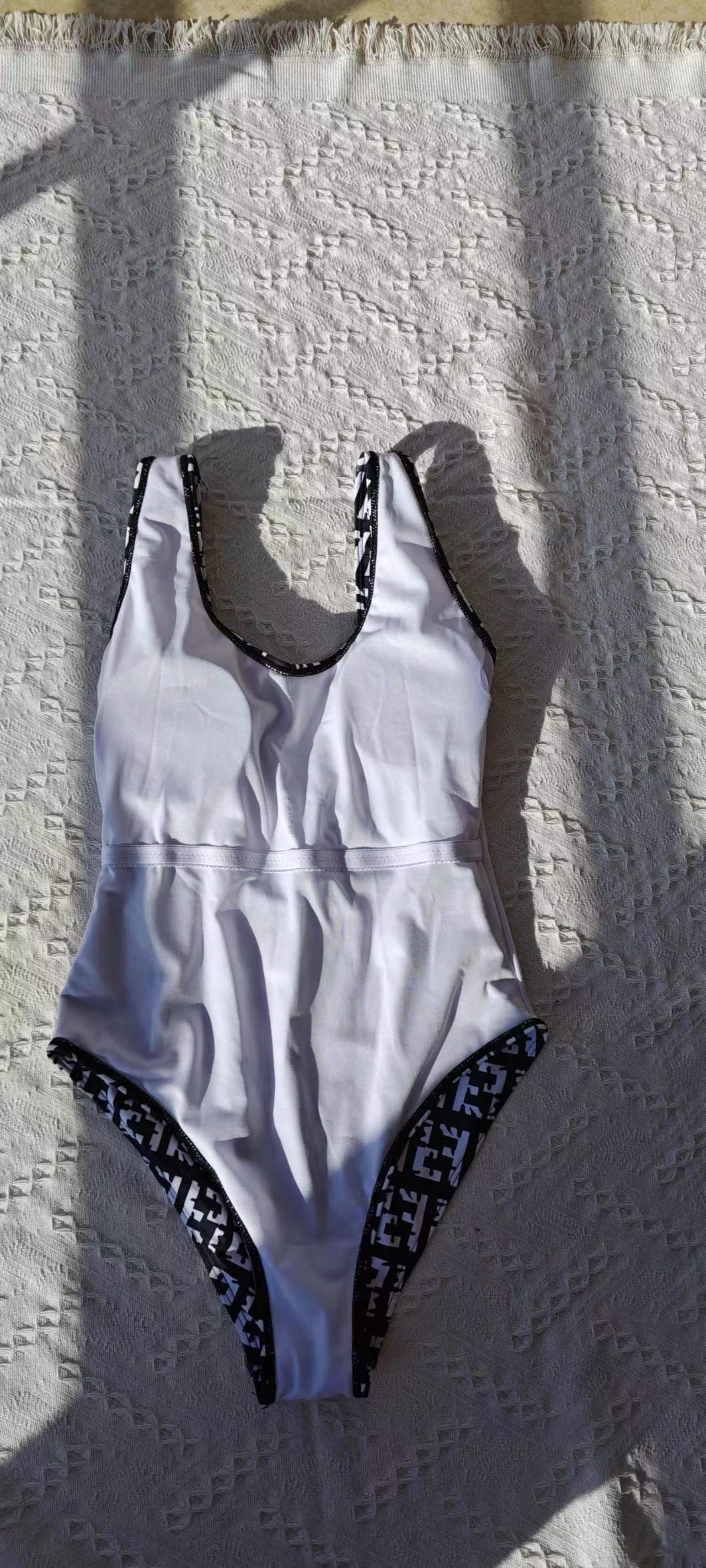 14F121YDE Stylish Bikini swimsuit