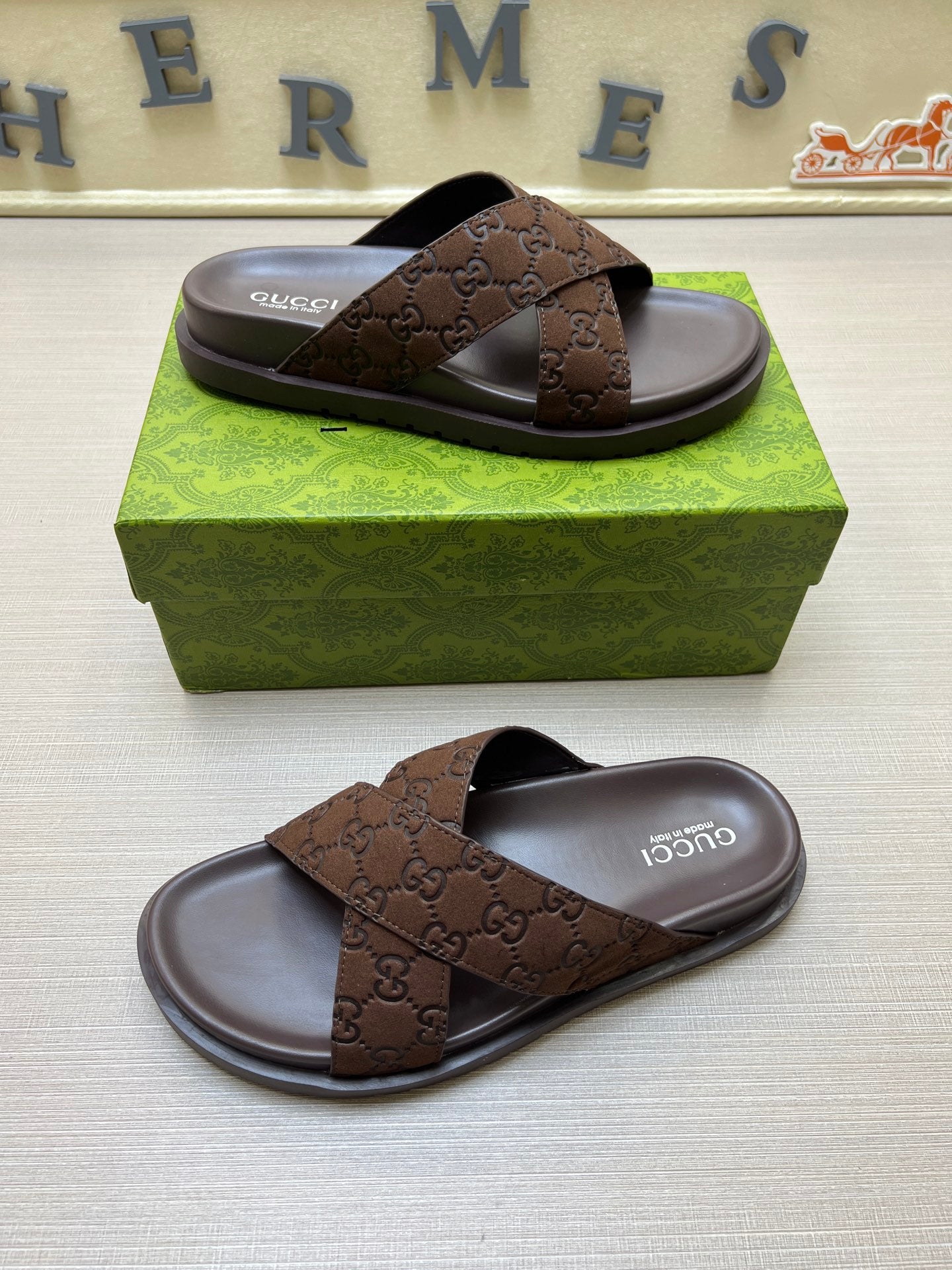 5QB15ZDE Stylish Slippers