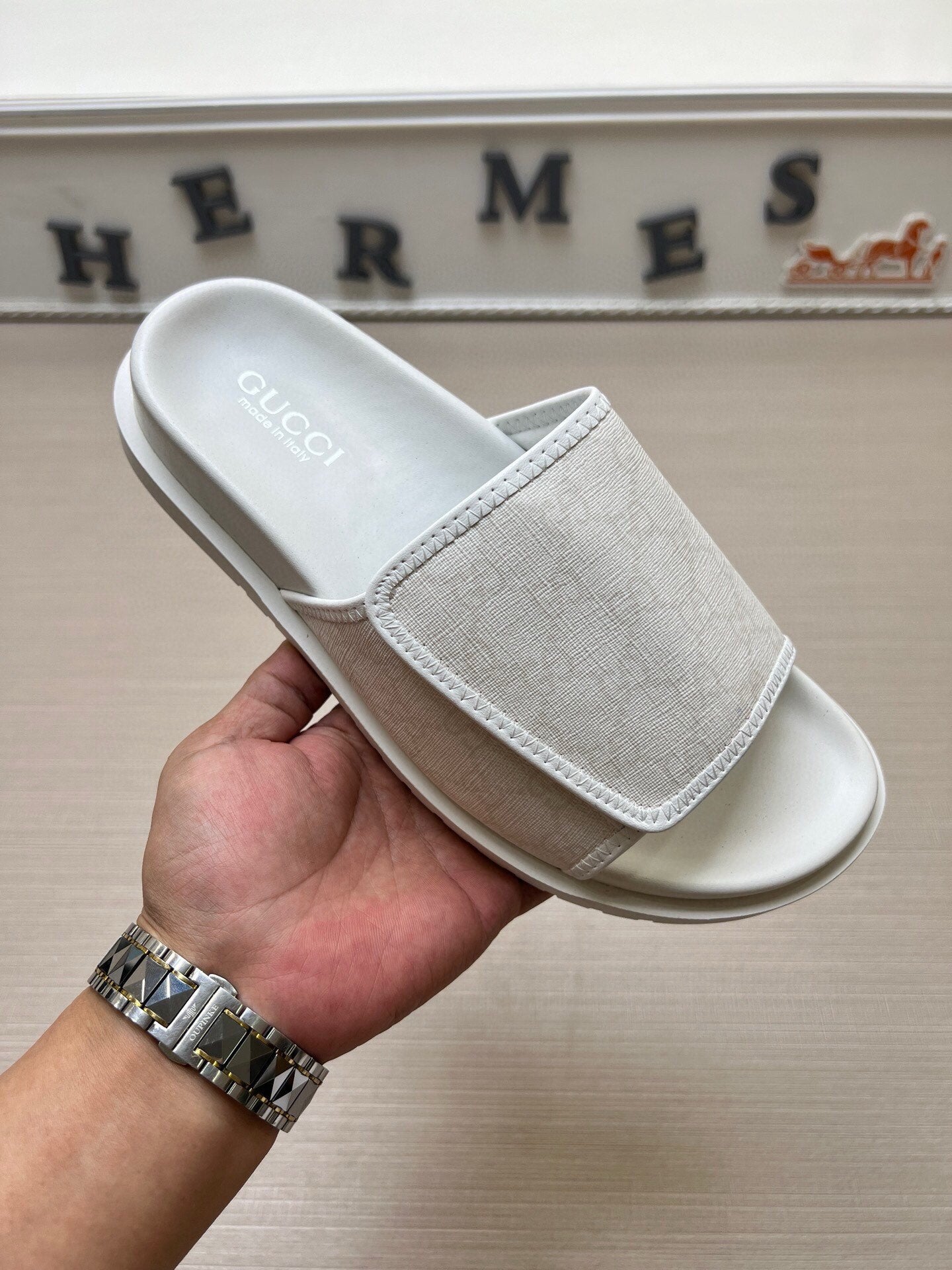 5LB231ZDE Stylish Slippers