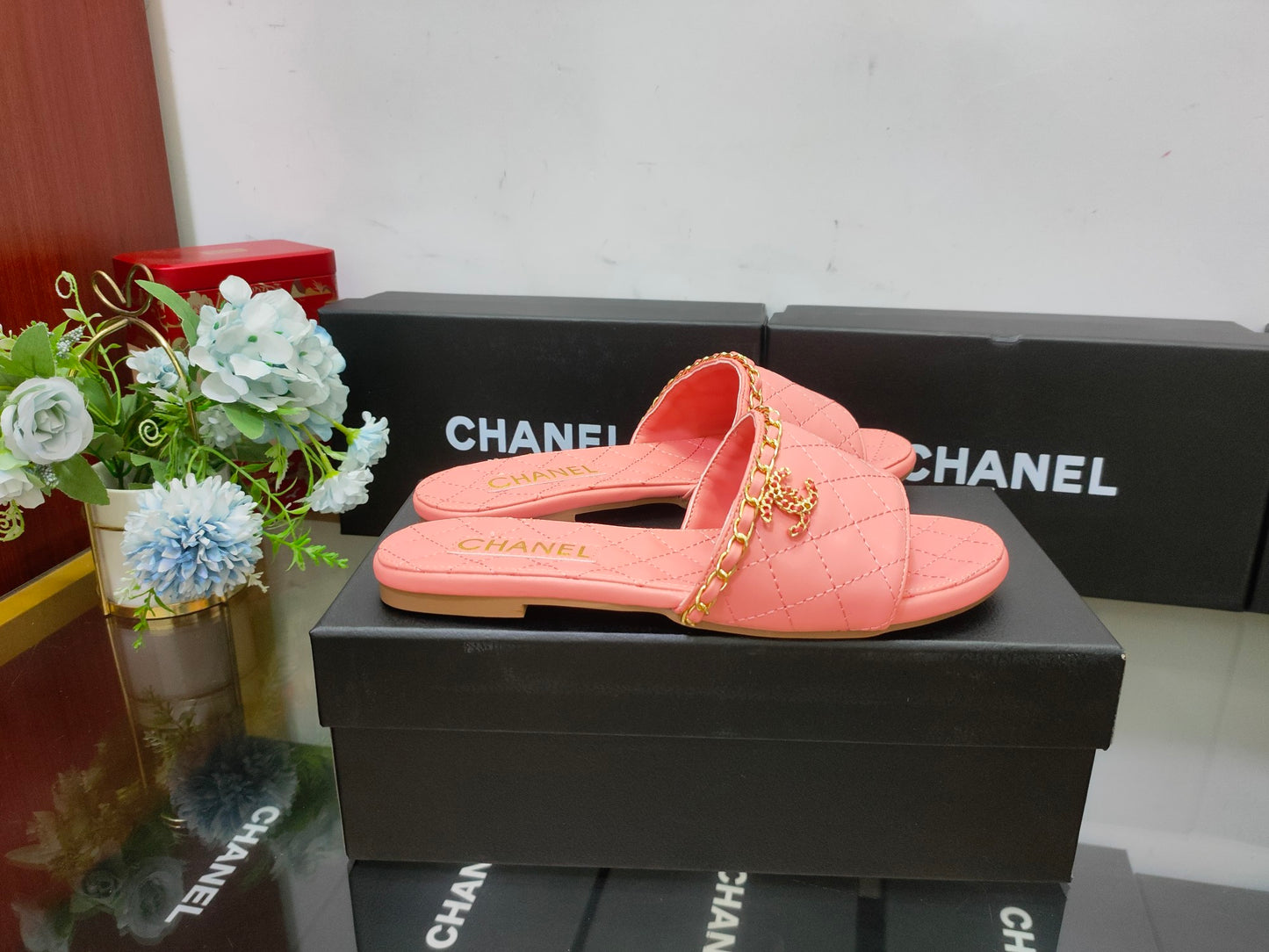 14C29ZDE Stylish slippers