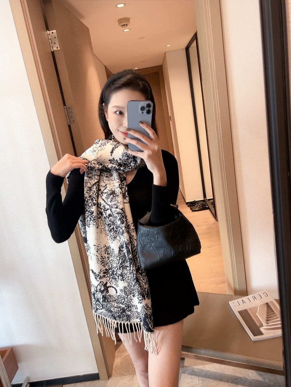 185ZD13WDE Stylish Winter Scarves