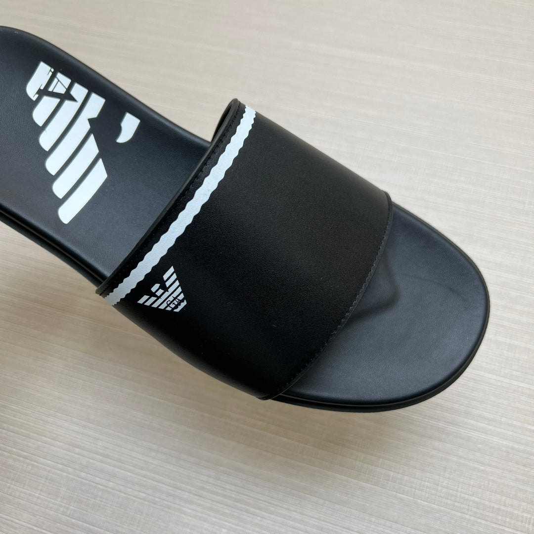 54A102ZDE Stylish slippers