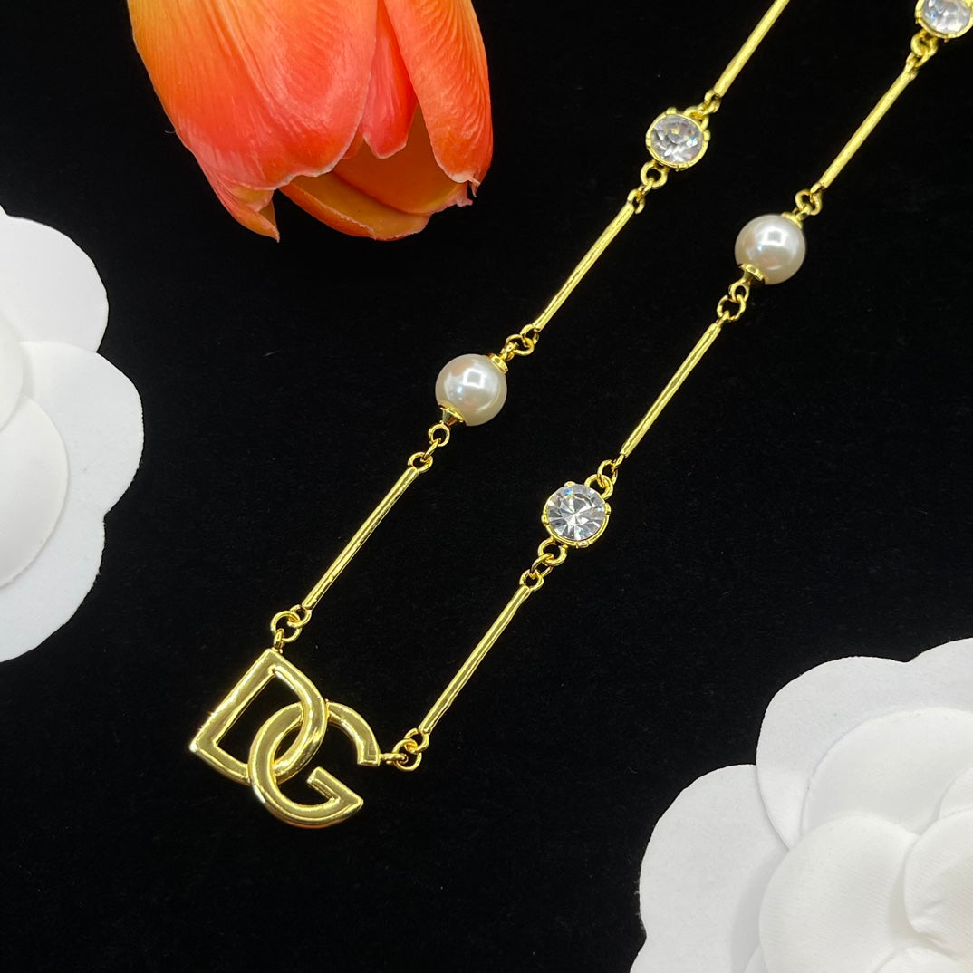 14A1045XDE Stylish Necklaces Bracelets