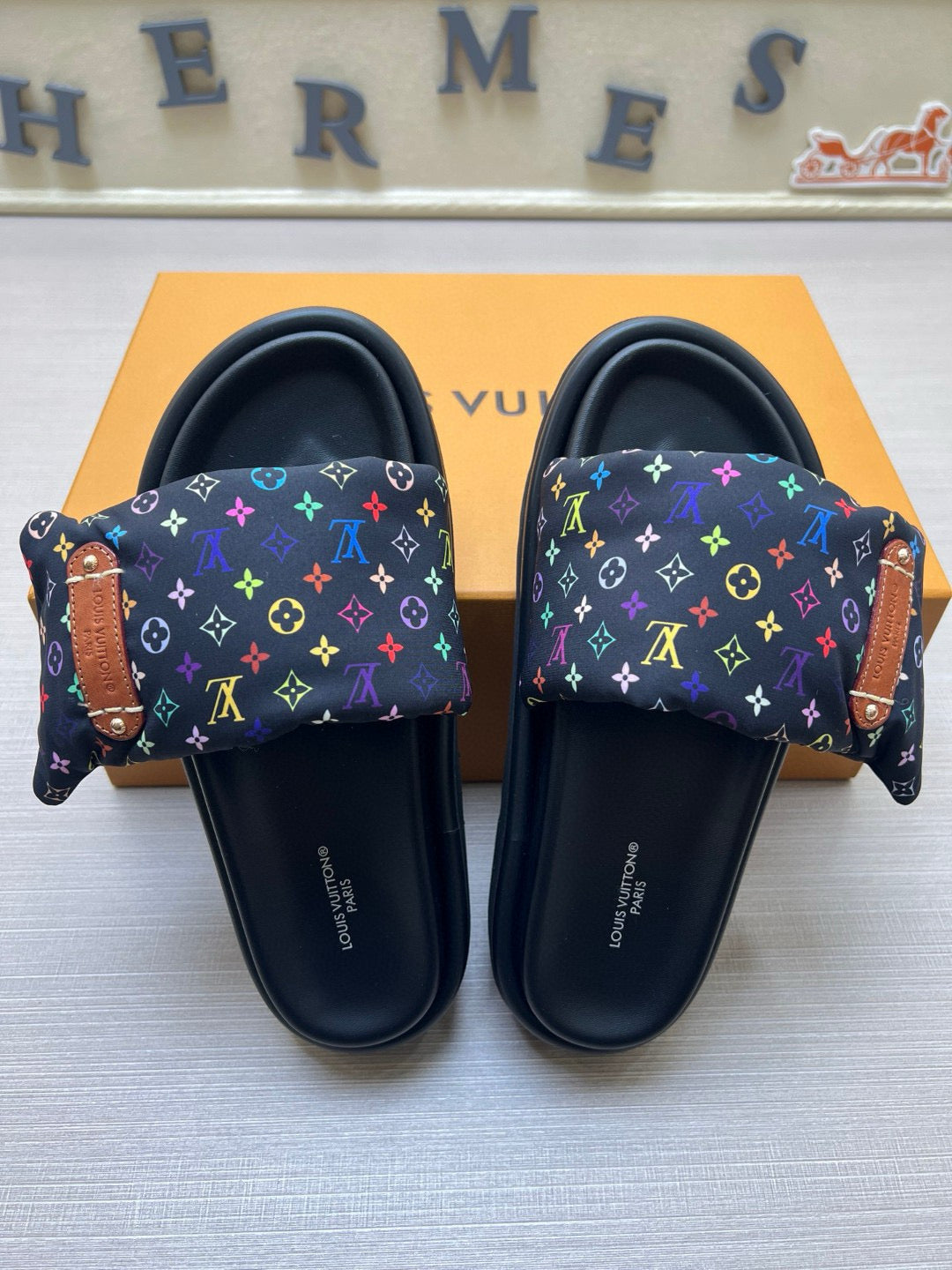 5QE6ZDE Stylish Slippers