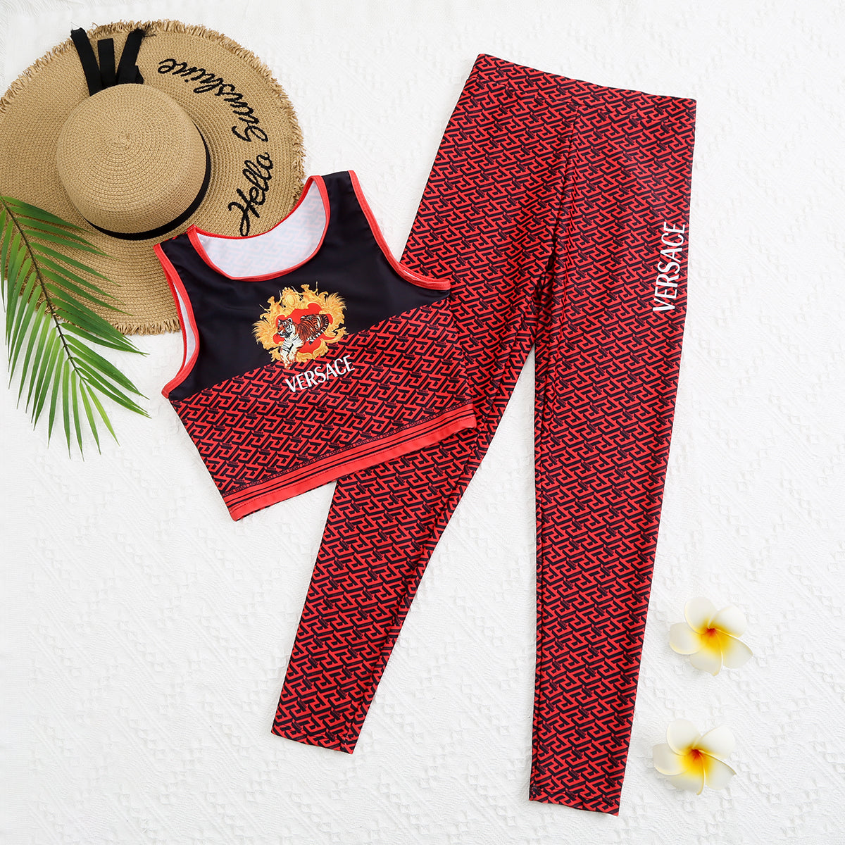 14V83YDE Stylish Long sleeve swimsuit