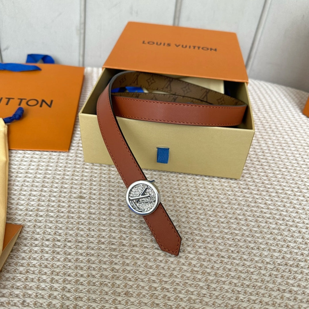 14E144PDE Stylish High quality belt With full package