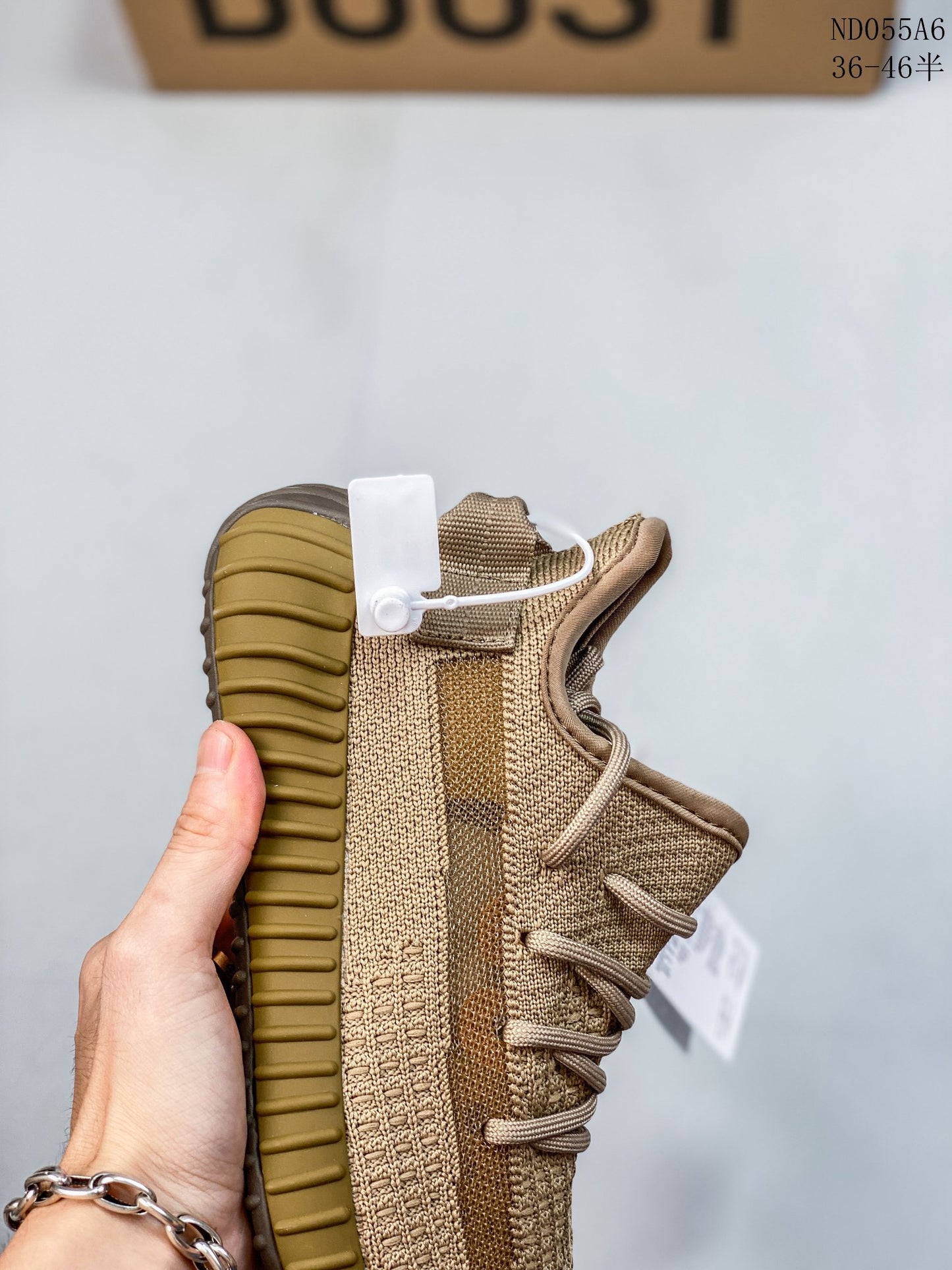 4YA74ZDE Stylish Sneakers (No Box, August-October Big Sale)