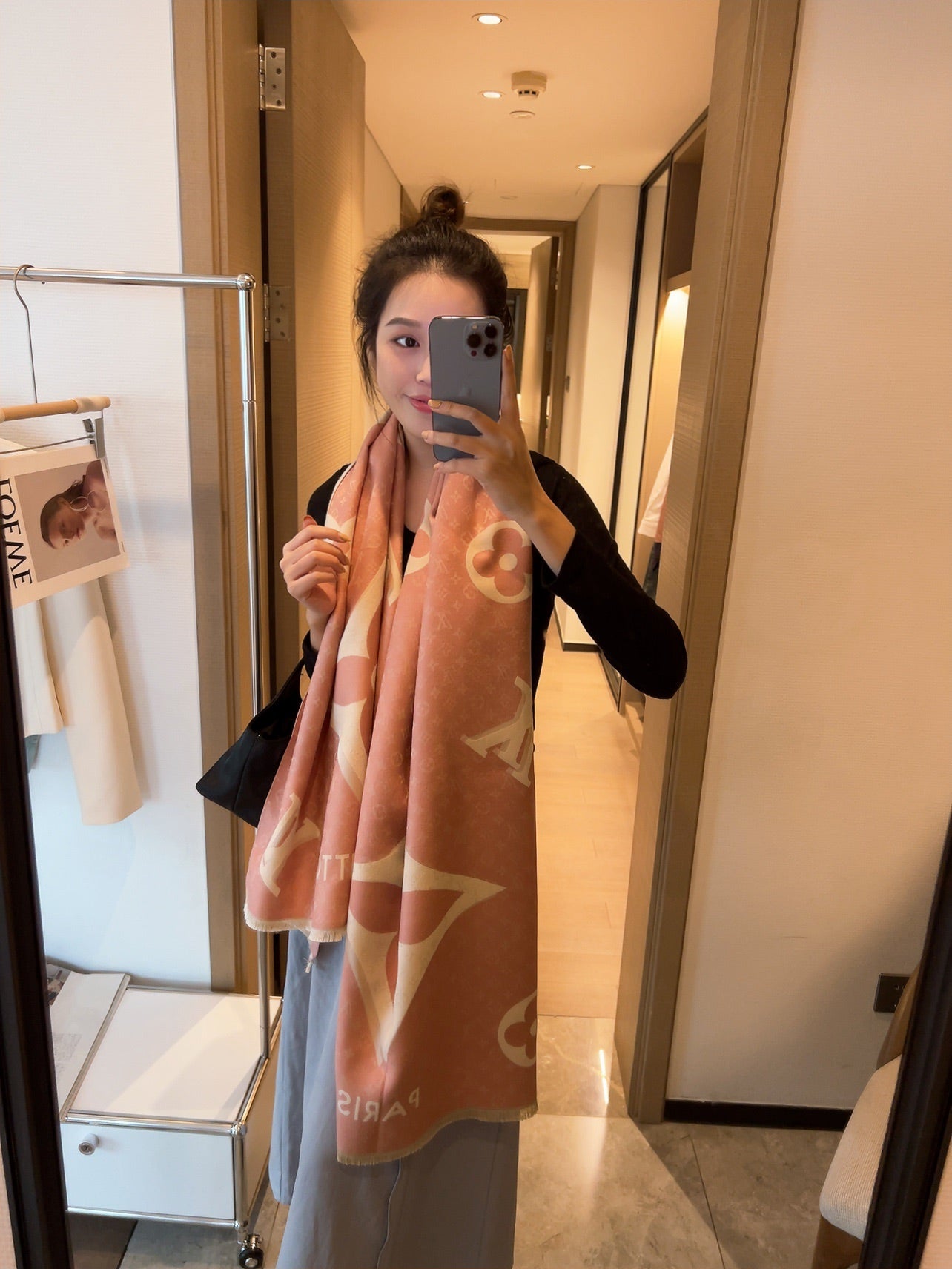 175RE37WDE Stylish Winter Scarves
