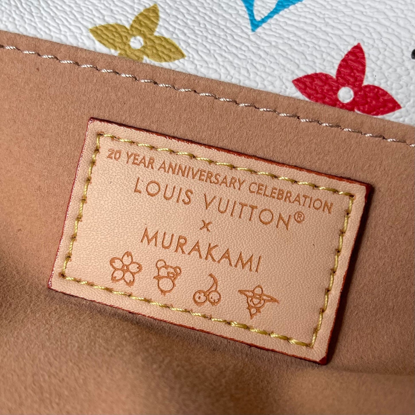 155NE38BDE Stylish leather bag