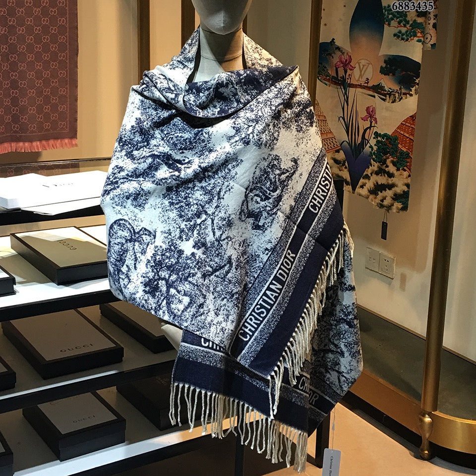 175RD49WDE Stylish Winter Scarves