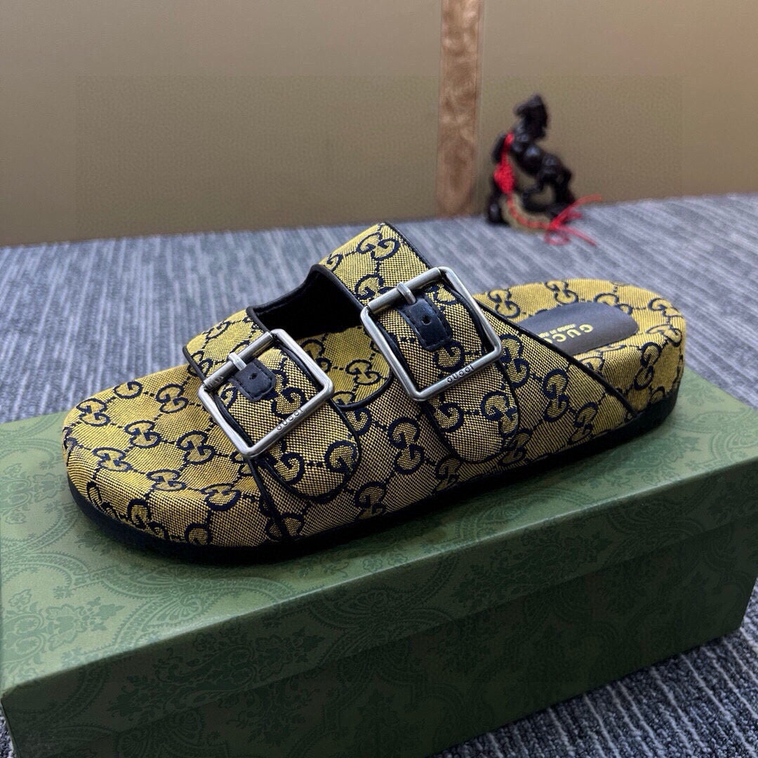 5QB17ZUE Popular shoes