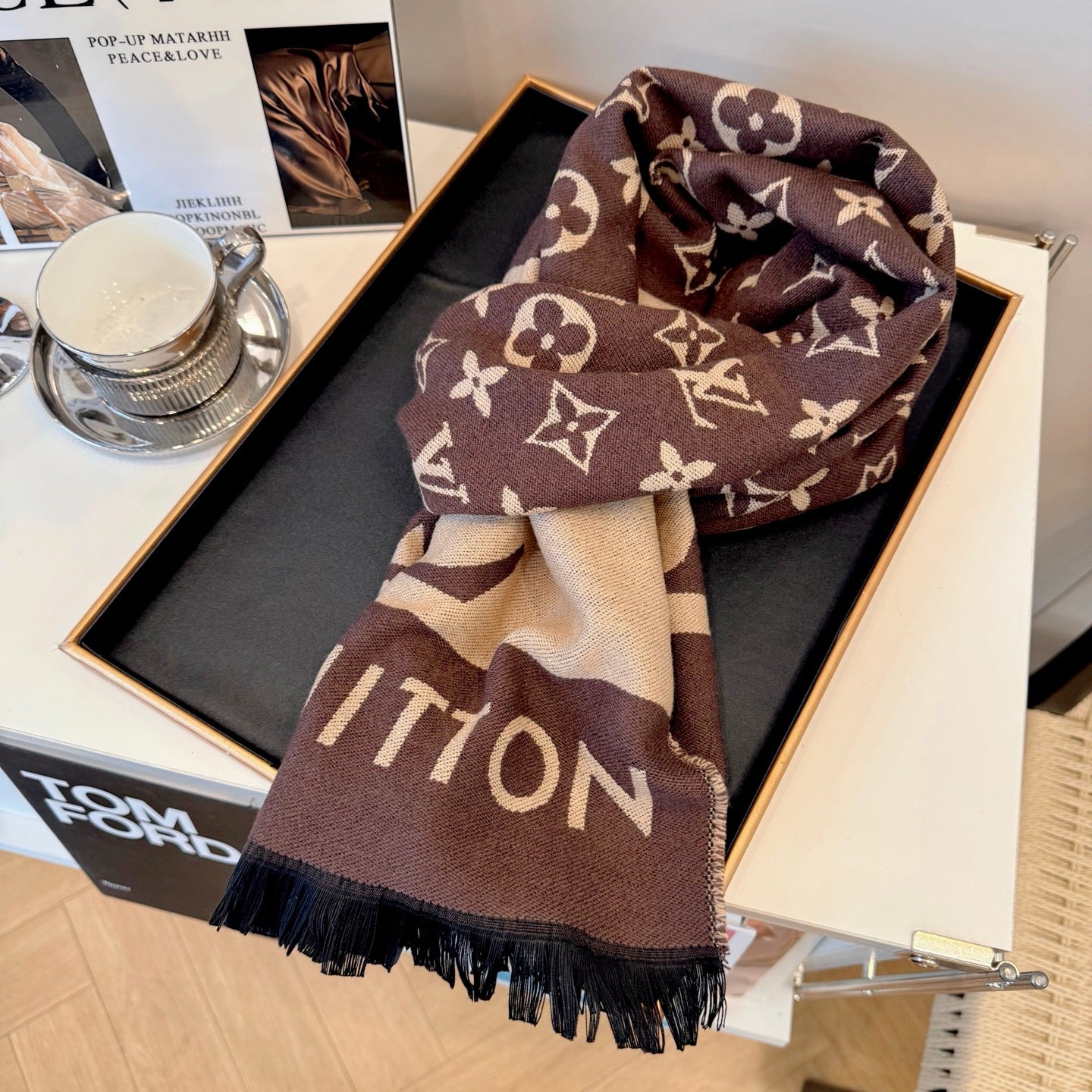 175RE40WDE Stylish Winter Scarves