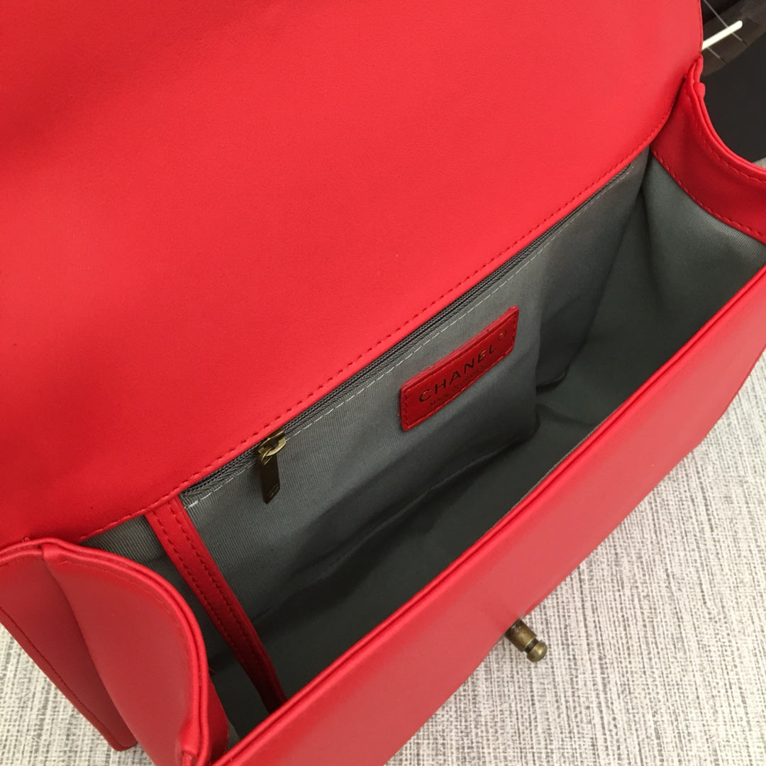 5C60BDE Stylish leather bag