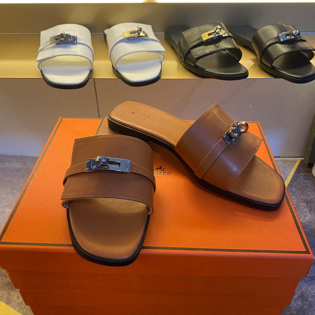 14H33ZDE Stylish slippers