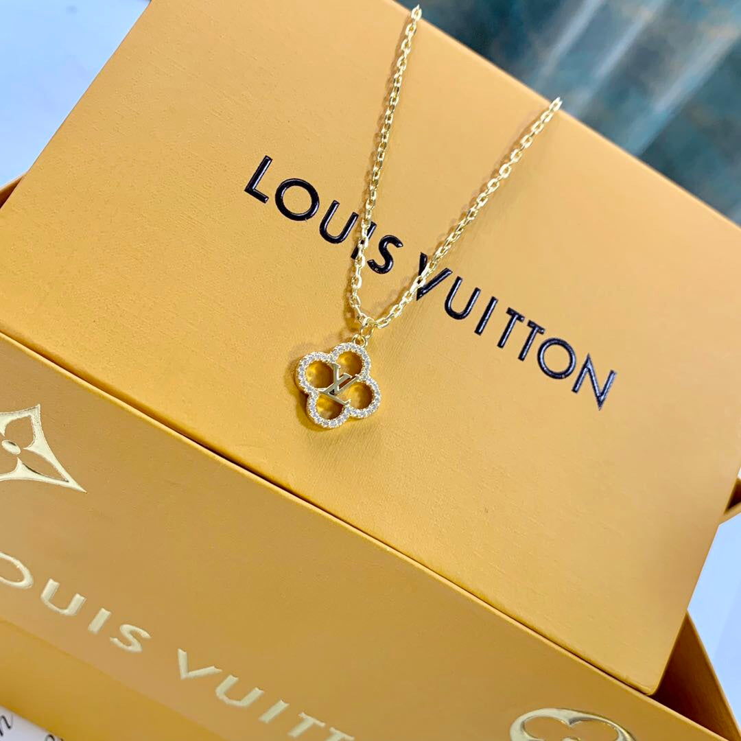 1YE248XDE Stylish Necklaces