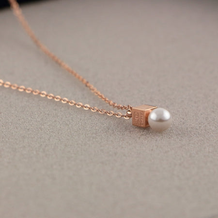 BC101XDE Stylish Necklaces