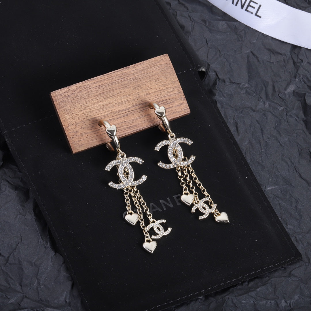 14E509EDE Stylish Earrings