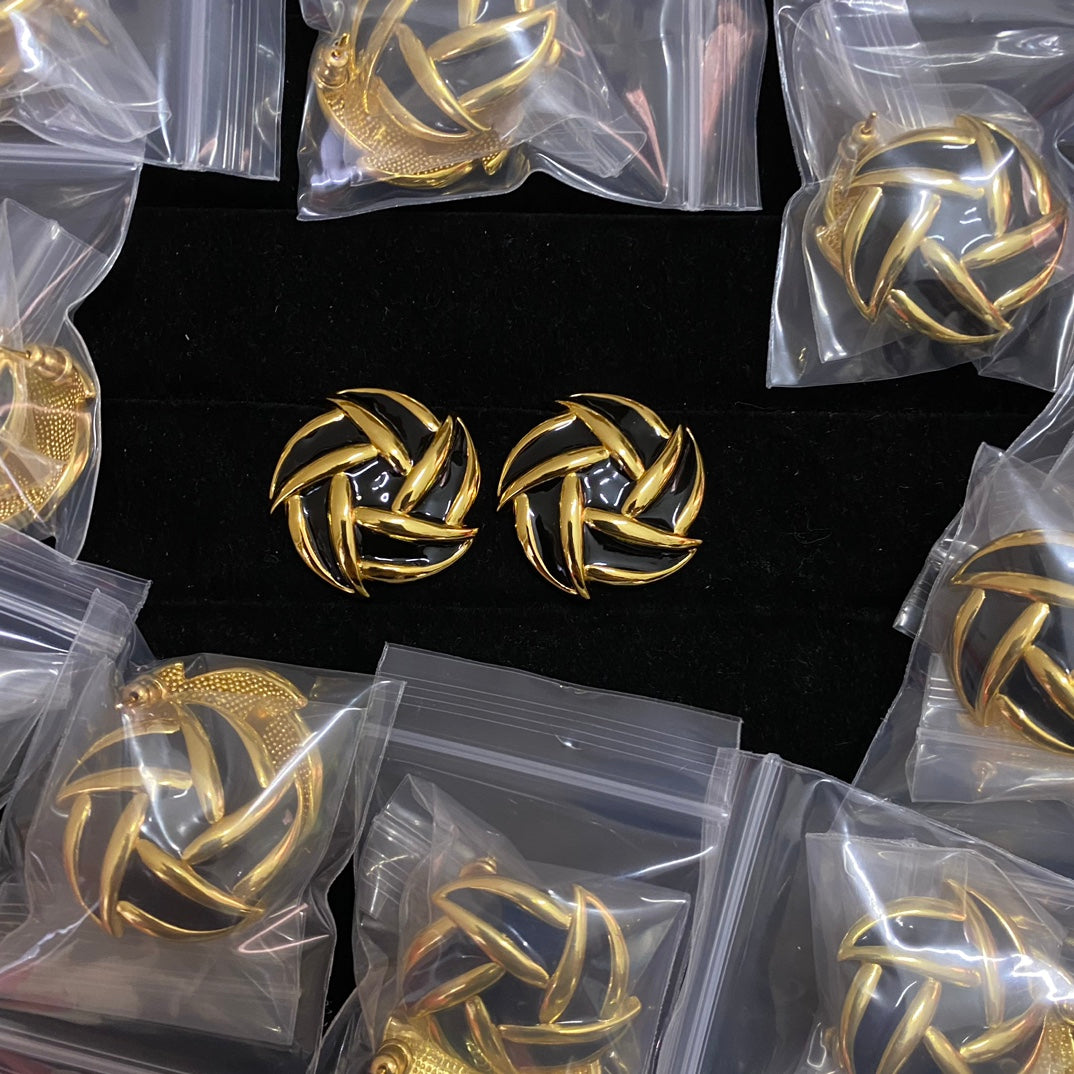 14SL226EDE Stylish Earrings