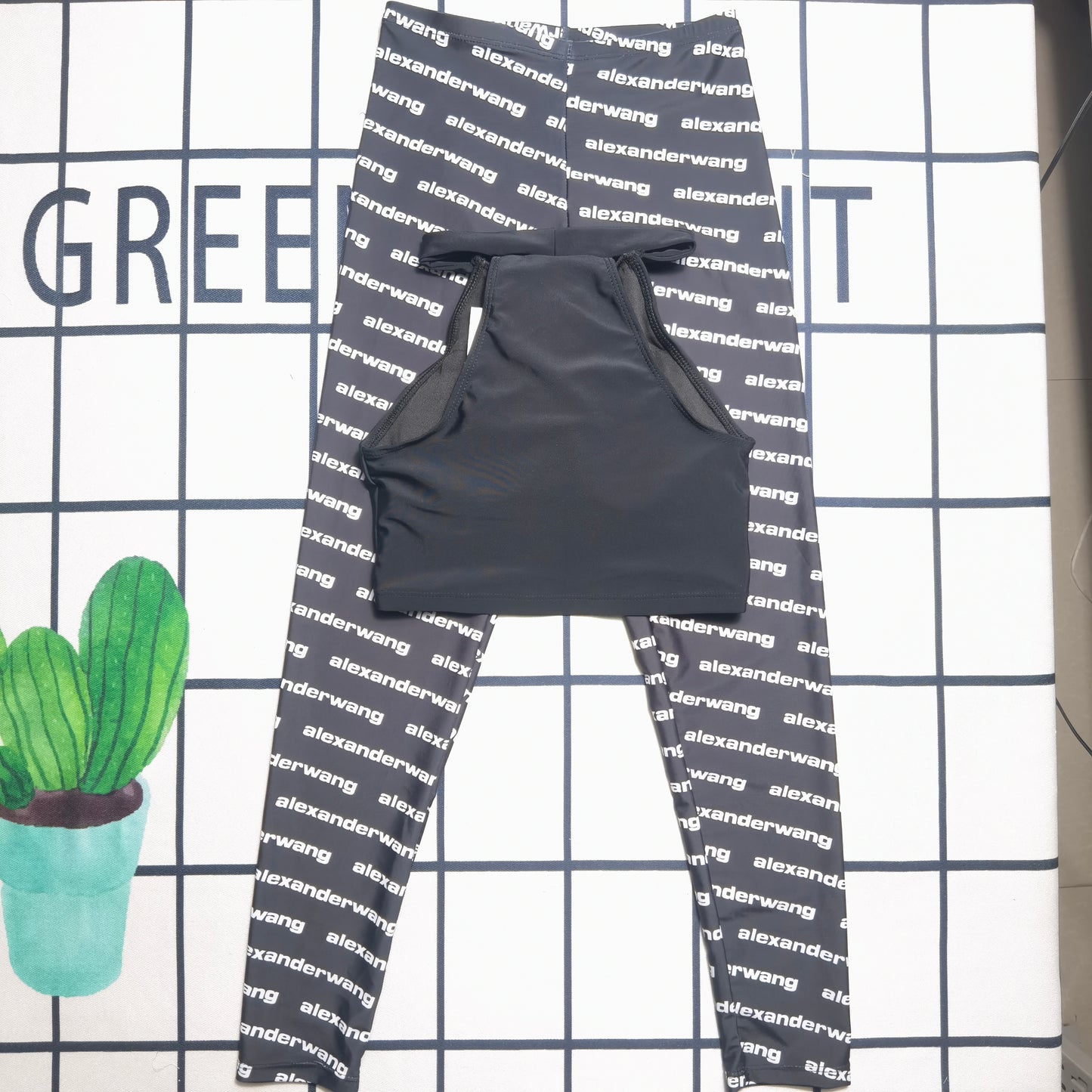 14A107YDE Stylish Long sleeve swimsuit