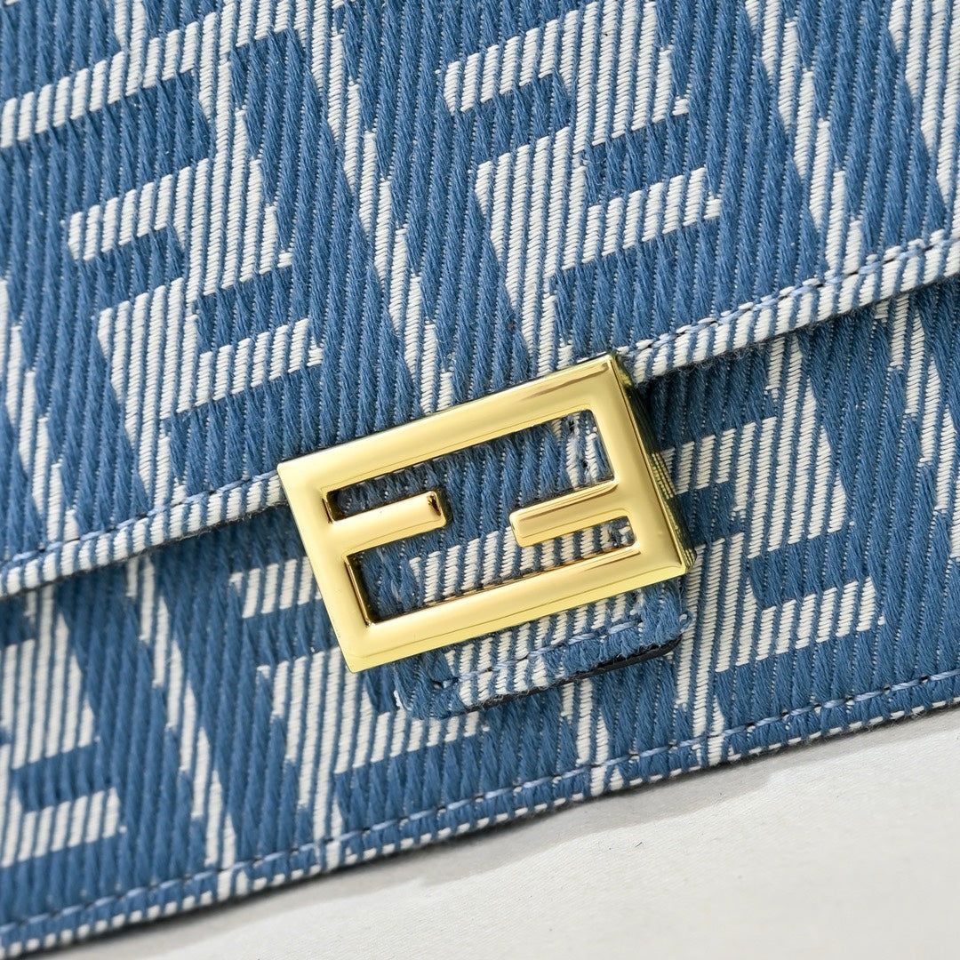 15RF10BDE Stylish Pobag