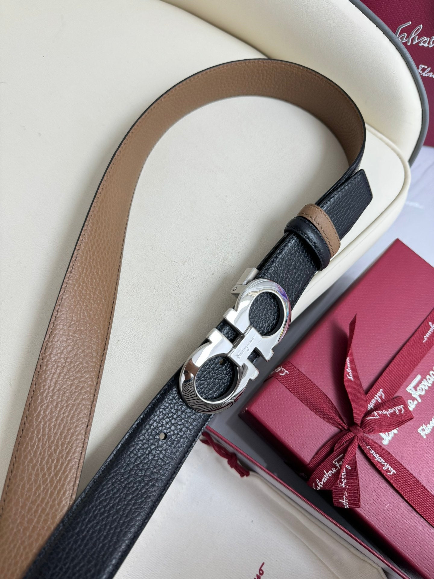1WA169PDE Stylish High quality belt With full package