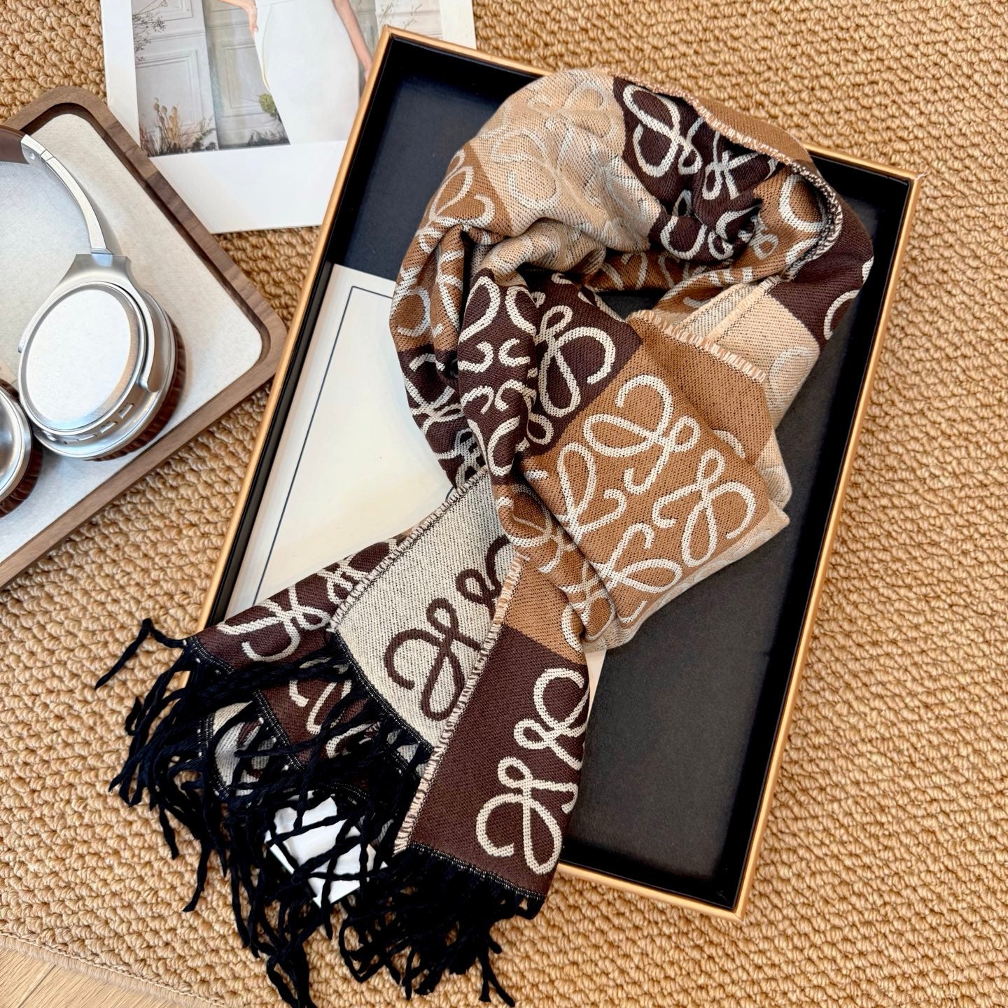 175RA42WDE Stylish Winter Scarves